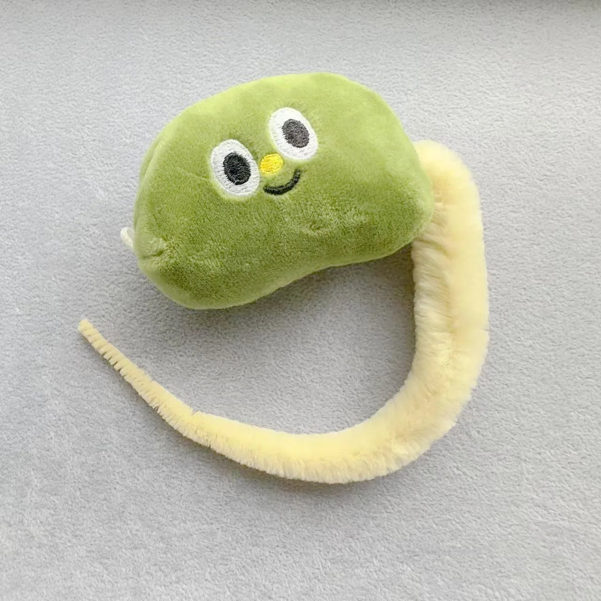 Pet Supplies: Catnip Cat Toy, Animal-Shaped Cat Chewing and Teething Toy, Educational Chew Toy, Cat Teasing