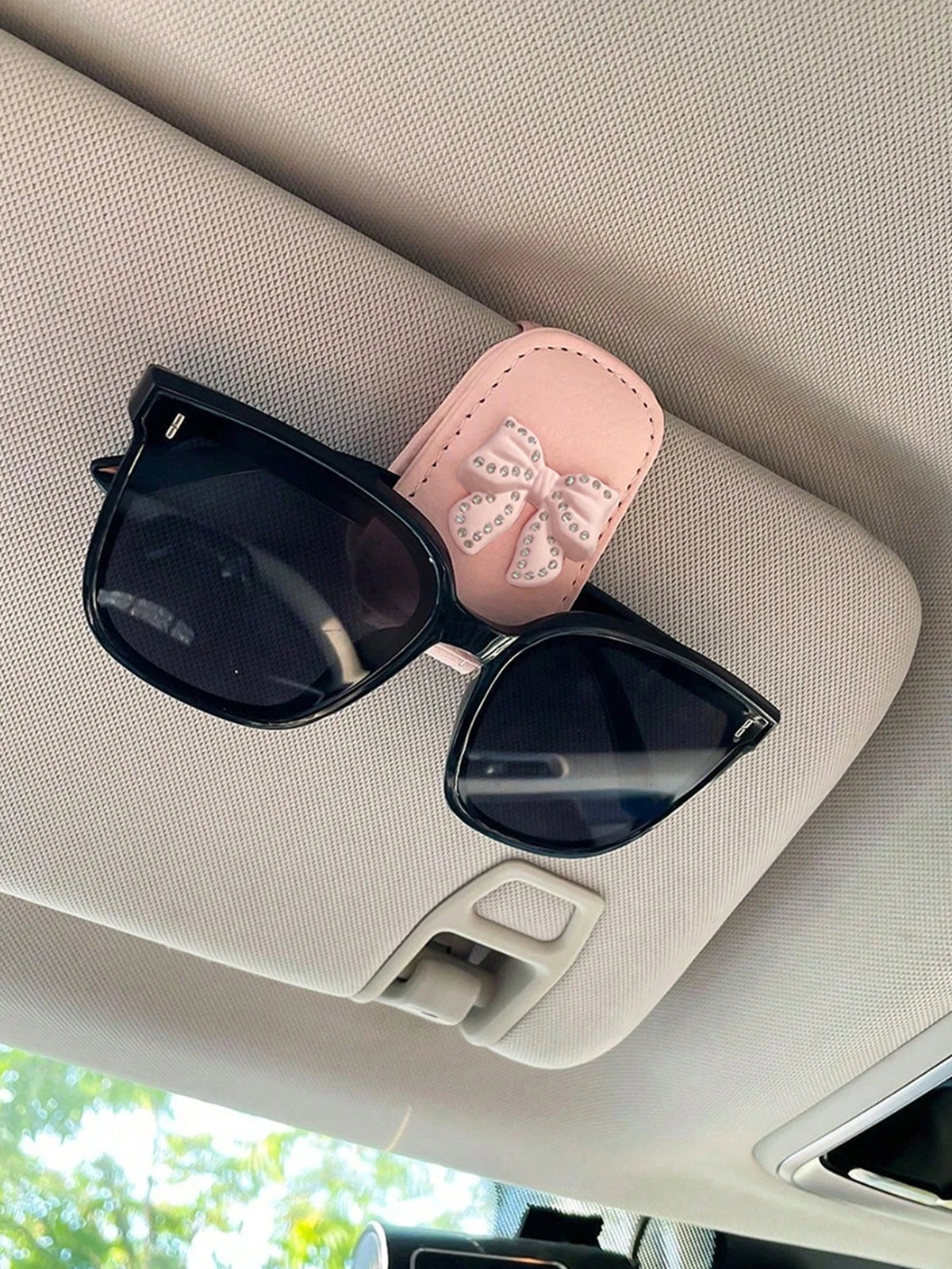 Rhinestone Sun Visor Glasses Clip – Compatible with Tesla Model 3/Y